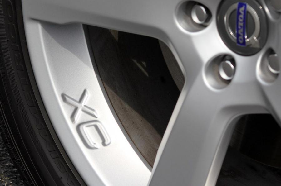 Volvo XC60 R-Design 2012 года  (фото 48 из 90)